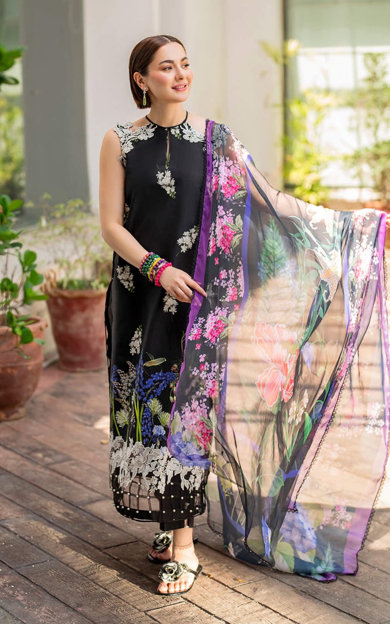 ASIFA AND NABEEL BLACK DIGITAL LAWN